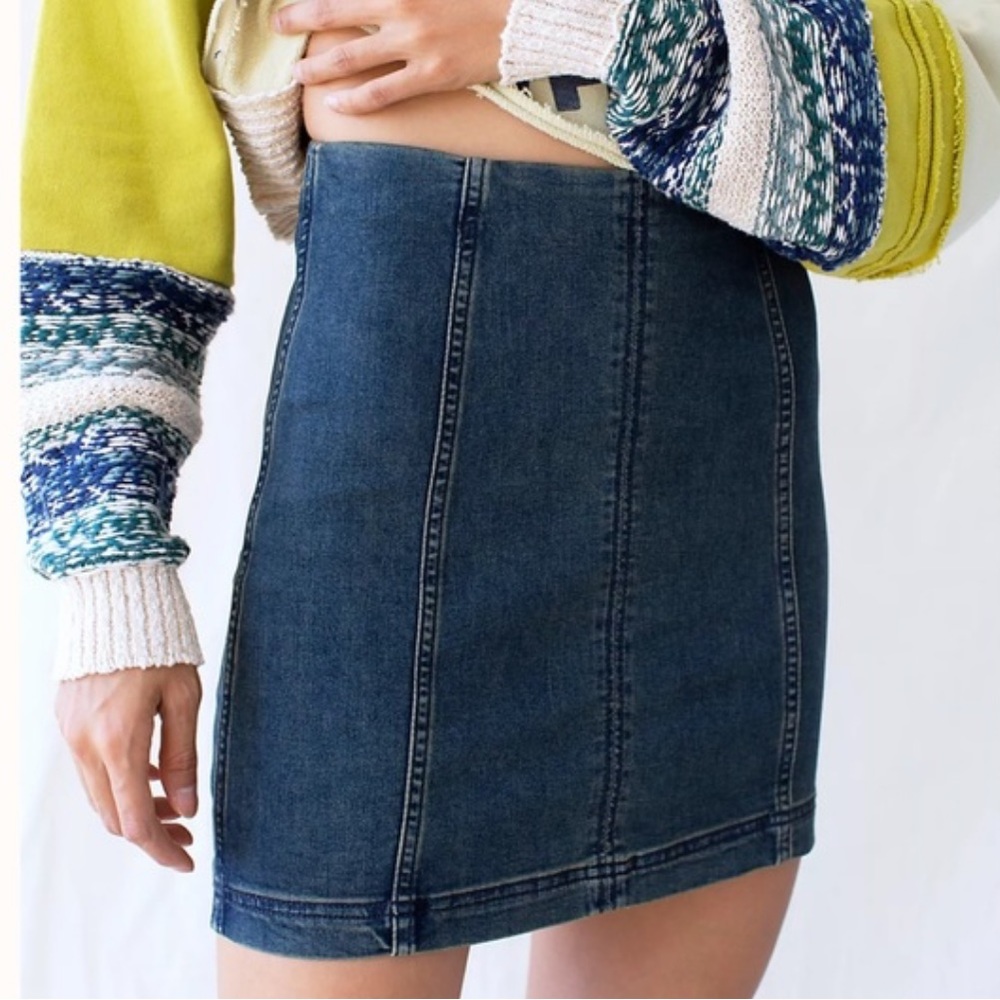 Free People denim modern femme mini skirt size 2